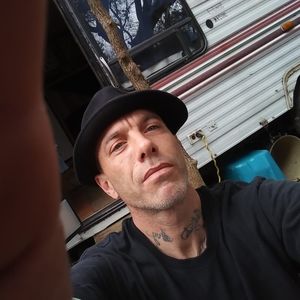 Meet your Posher, Larry